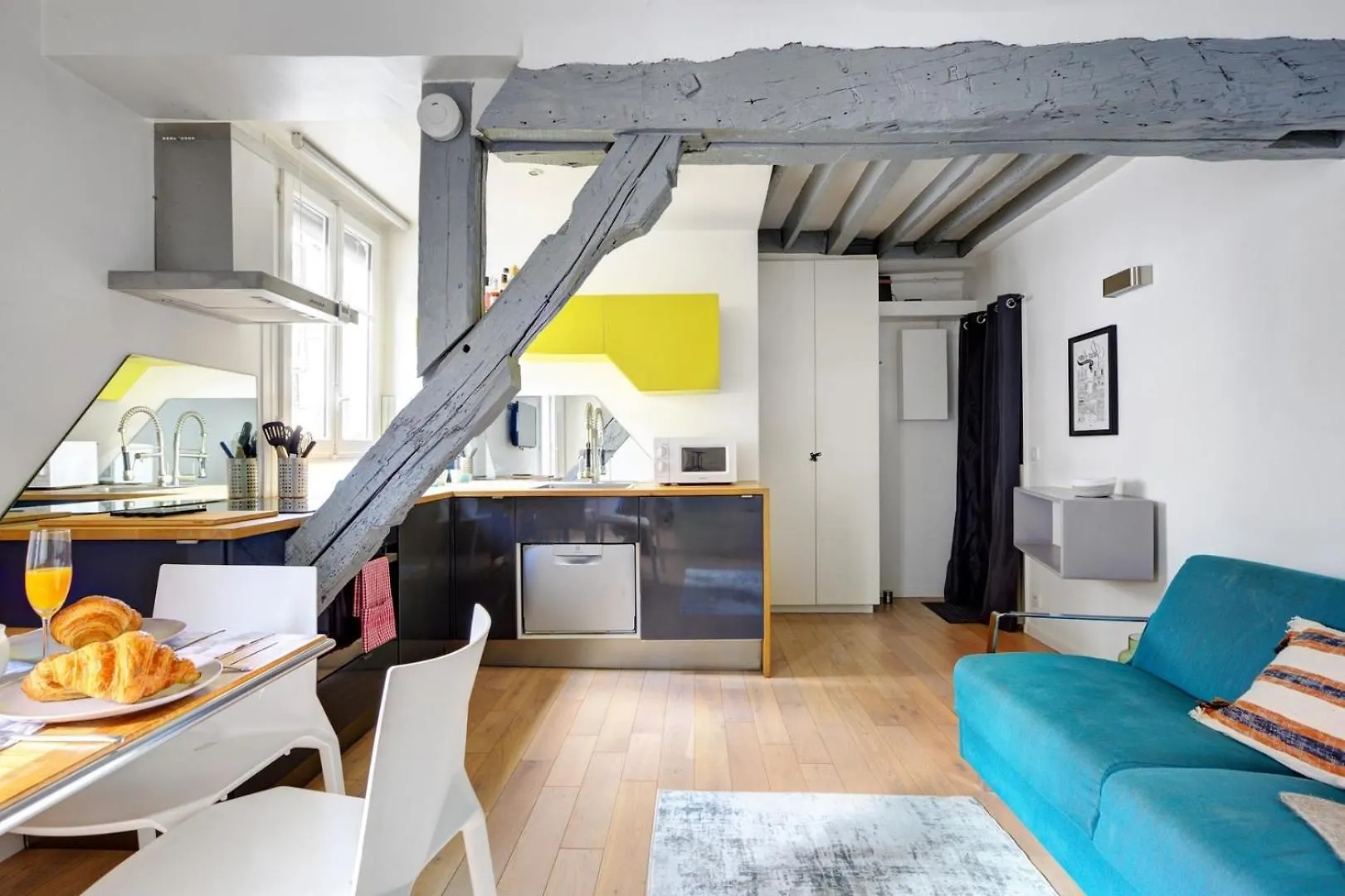 Bnbnook - Charming Studio By Notre-Dame & Pompidou Παρίσι 0*,  Γαλλία